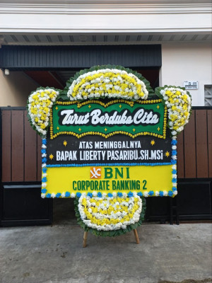 Papan Bunga Duka di Pundungsari